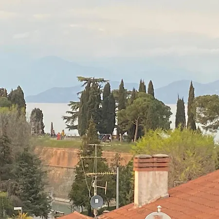Borgo Secolo 公寓